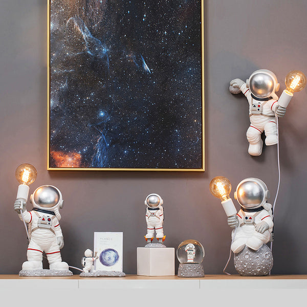 Astronaut Lamp - ERA Home Decor